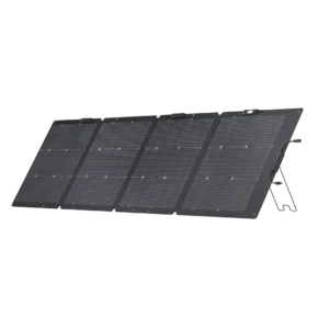 Panel solar portátil EcoFlow de 220W desplegado con soporte, diseñado para recarga eficiente en exteriores.